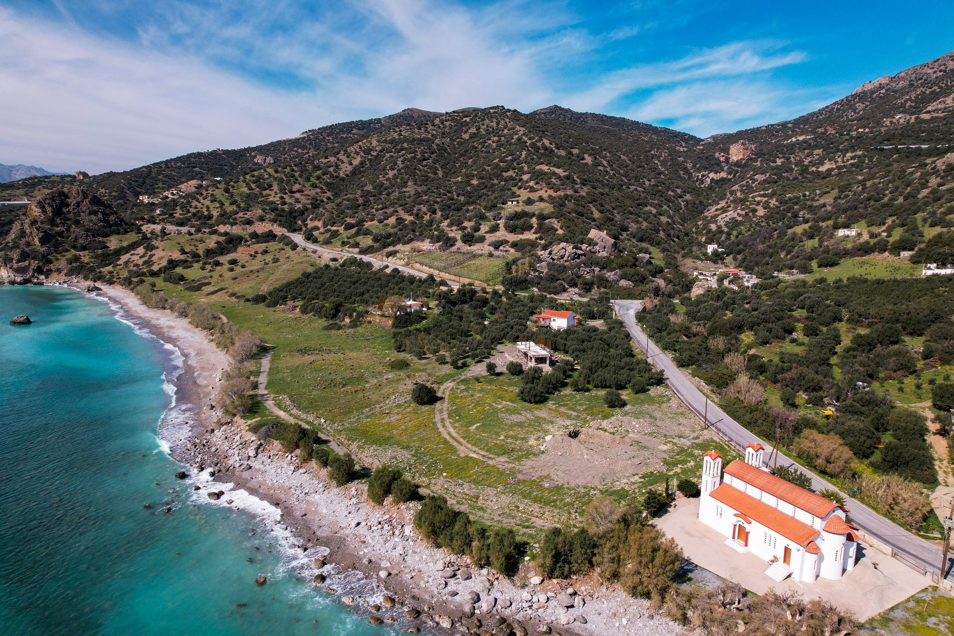 Εκκλησία στην ακτή Νότιας Κρήτης
